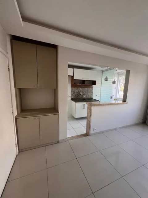 Apartamento à venda com 2 quartos, 59m² - Foto 2