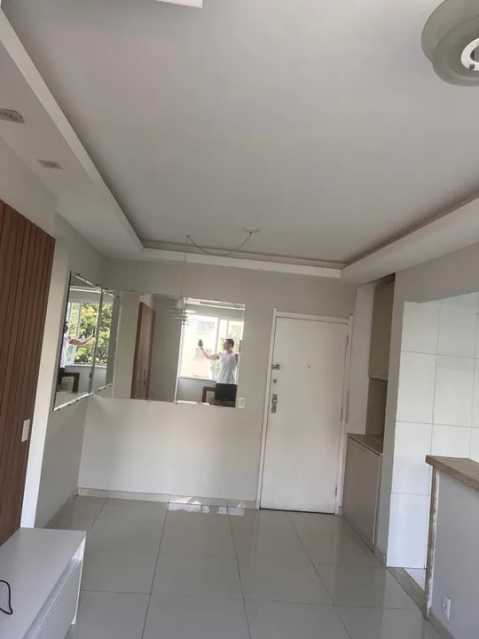 Apartamento à venda com 2 quartos, 59m² - Foto 3