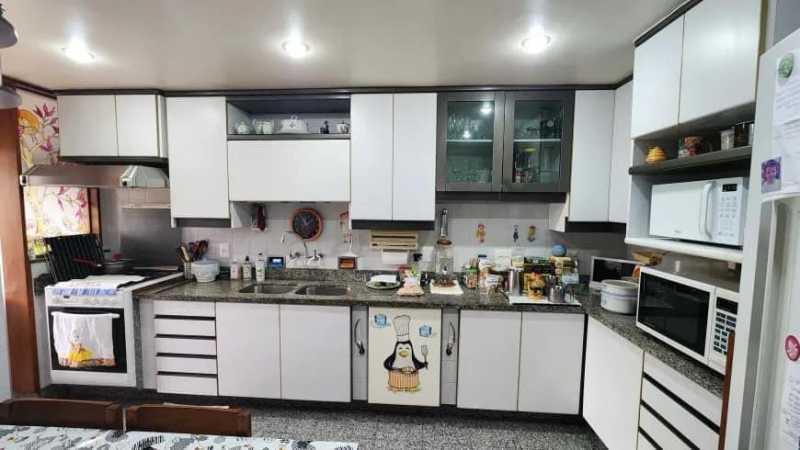 Apartamento à venda com 2 quartos, 68m² - Foto 9