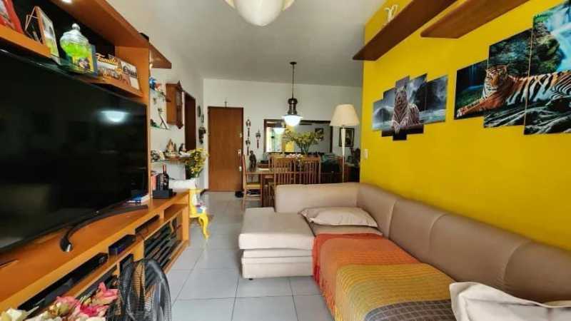 Apartamento à venda com 2 quartos, 68m² - Foto 1