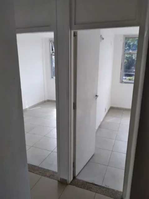 Apartamento à venda com 2 quartos, 57m² - Foto 4