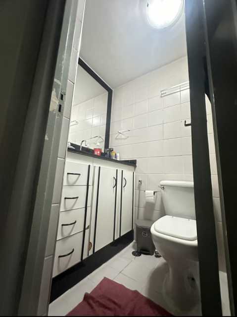 Apartamento à venda com 2 quartos, 65m² - Foto 13