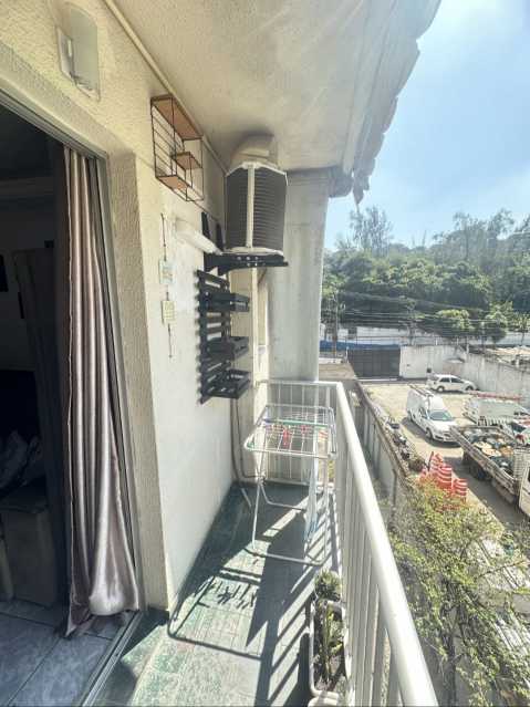 Apartamento à venda com 2 quartos, 65m² - Foto 3