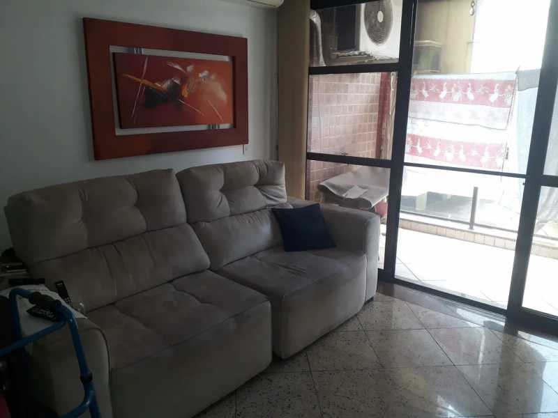 Apartamento à venda com 3 quartos, 95m² - Foto 7