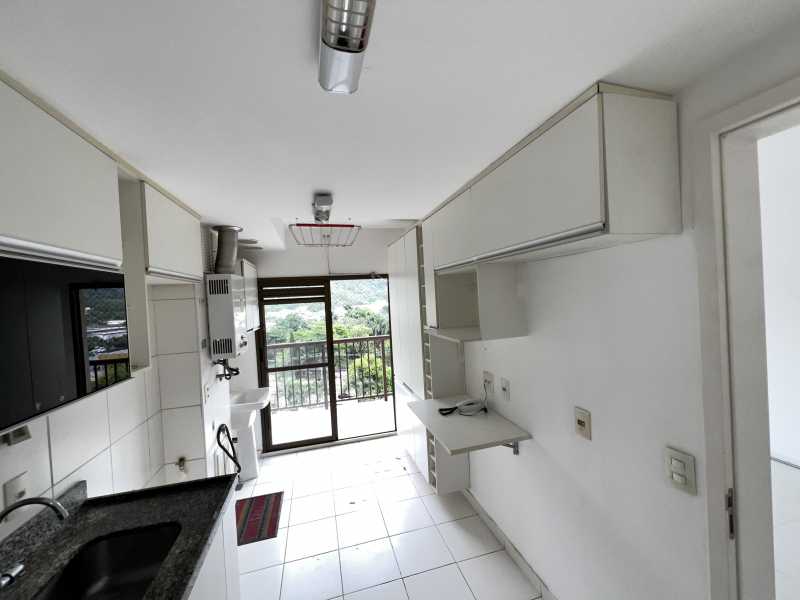 Apartamento à venda com 3 quartos, 86m² - Foto 25