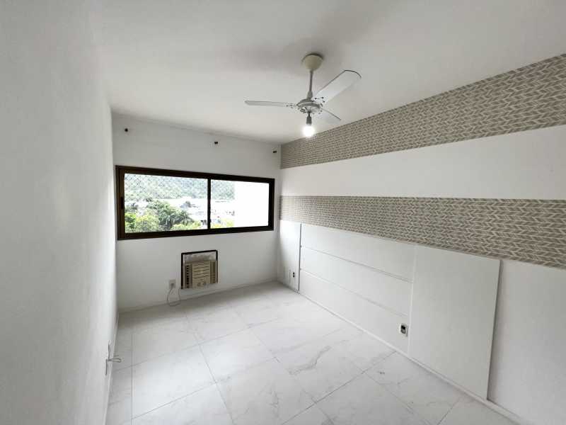 Apartamento à venda com 3 quartos, 86m² - Foto 14