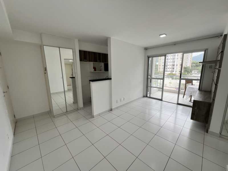 Apartamento à venda com 3 quartos, 69m² - Foto 6