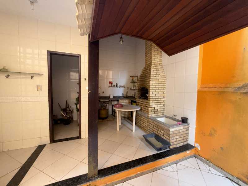 Casa de Condomínio à venda com 4 quartos, 180m² - Foto 26