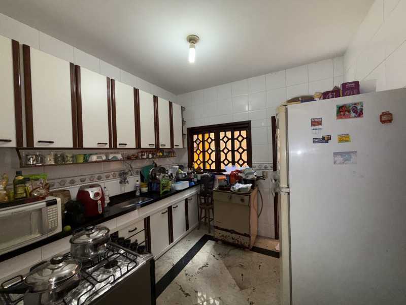 Casa de Condomínio à venda com 4 quartos, 180m² - Foto 22