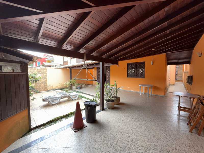 Casa de Condomínio à venda com 4 quartos, 180m² - Foto 4