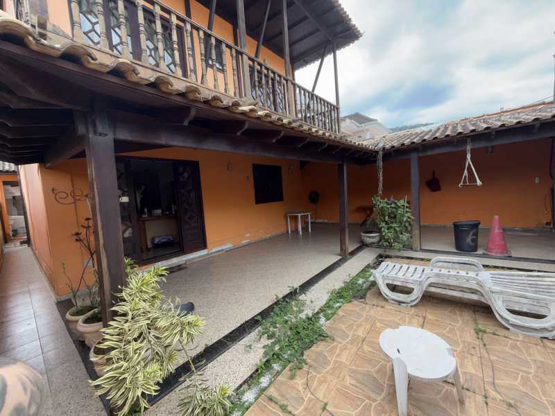 Casa de Condomínio à venda com 4 quartos, 180m² - Foto 6