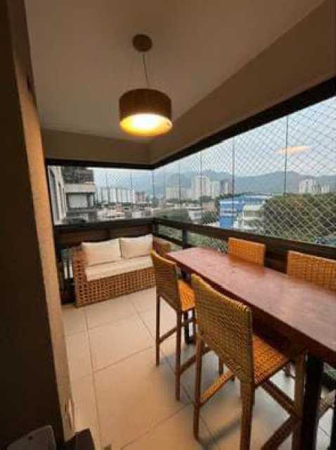 Apartamento à venda com 2 quartos, 73m² - Foto 1