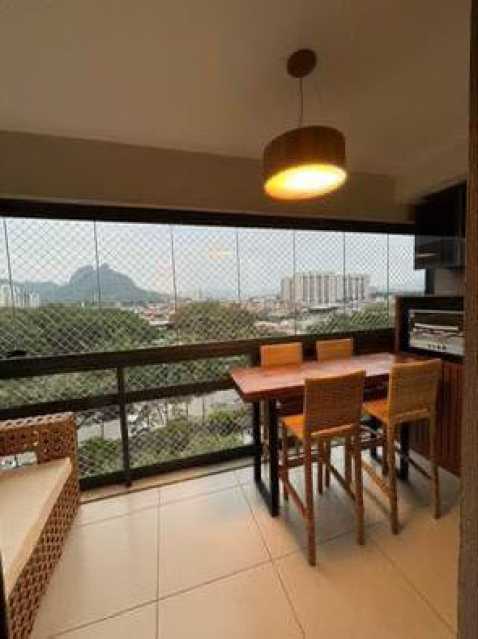 Apartamento à venda com 2 quartos, 73m² - Foto 3