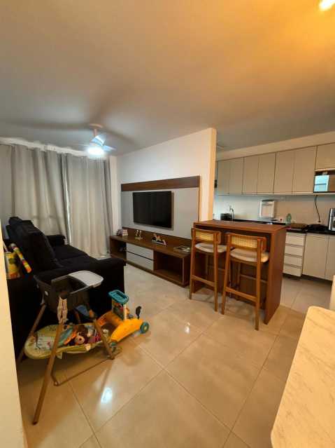 Apartamento à venda com 2 quartos, 73m² - Foto 9