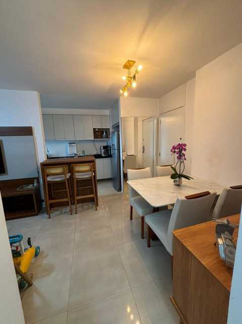 Apartamento à venda com 2 quartos, 73m² - Foto 10