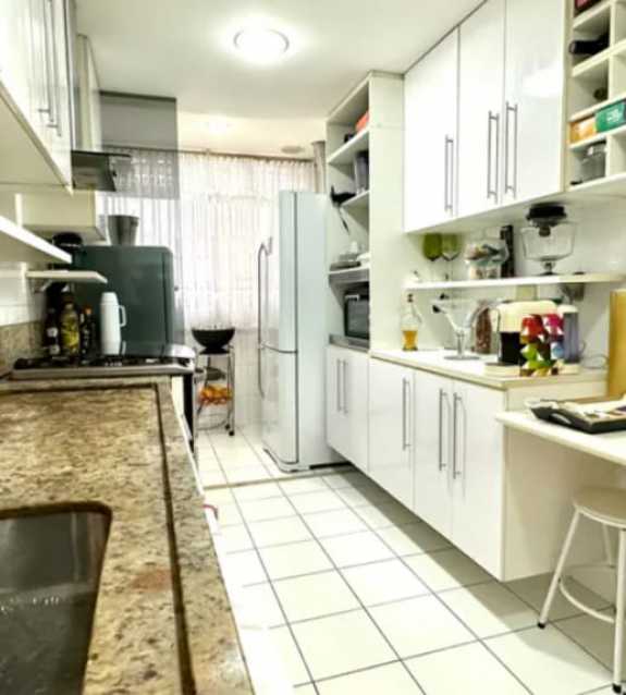 Apartamento à venda com 4 quartos, 133m² - Foto 11