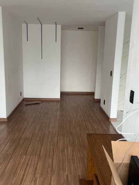 Apartamento para alugar com 2 quartos, 64m² - Foto 5