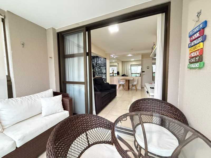 Apartamento à venda com 2 quartos, 67m² - Foto 10