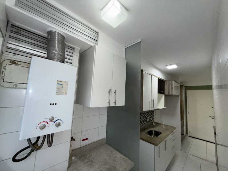 Apartamento à venda com 2 quartos, 60m² - Foto 10