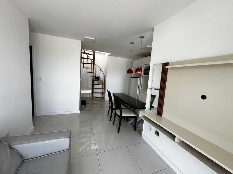 Cobertura para alugar com 2 quartos, 140m² - Foto 18