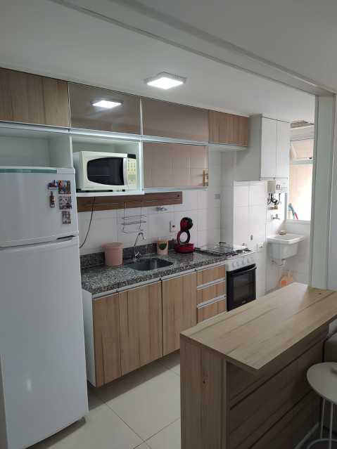 Apartamento à venda com 2 quartos, 64m² - Foto 6