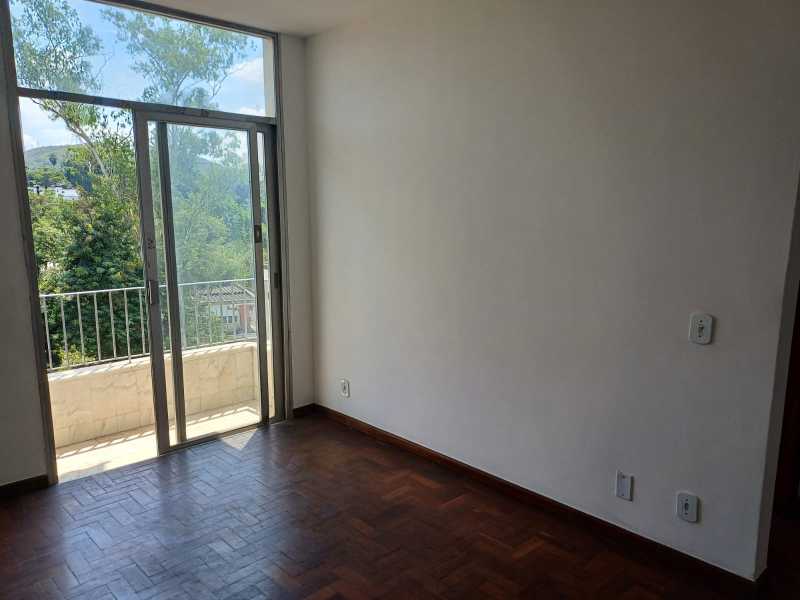 Apartamento à venda com 2 quartos, 76m² - Foto 1