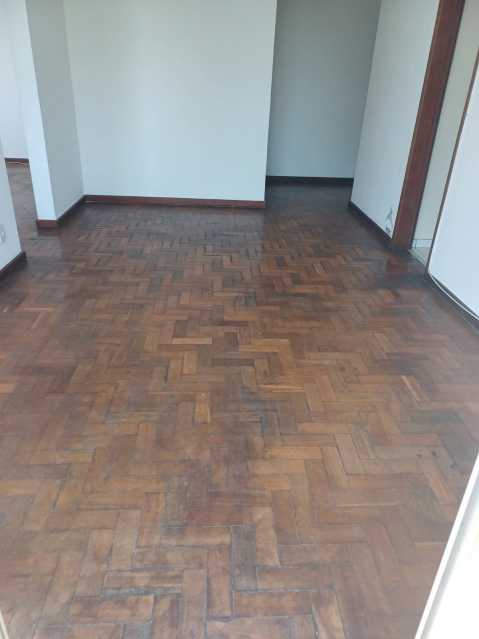 Apartamento à venda com 2 quartos, 76m² - Foto 4