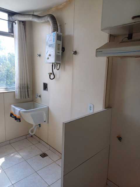 Apartamento à venda com 2 quartos, 76m² - Foto 10