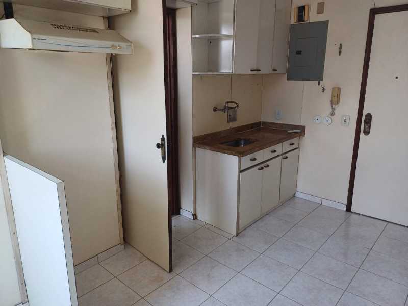 Apartamento à venda com 2 quartos, 76m² - Foto 13