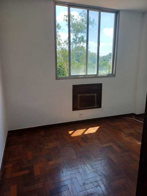 Apartamento à venda com 2 quartos, 76m² - Foto 20