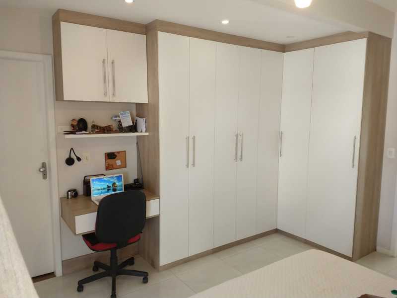 Casa de Condomínio à venda com 5 quartos, 264m² - Foto 15