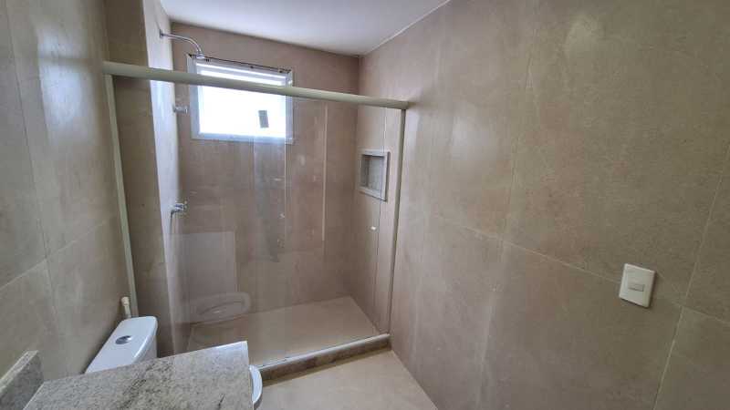 Cobertura para alugar com 3 quartos, 200m² - Foto 13