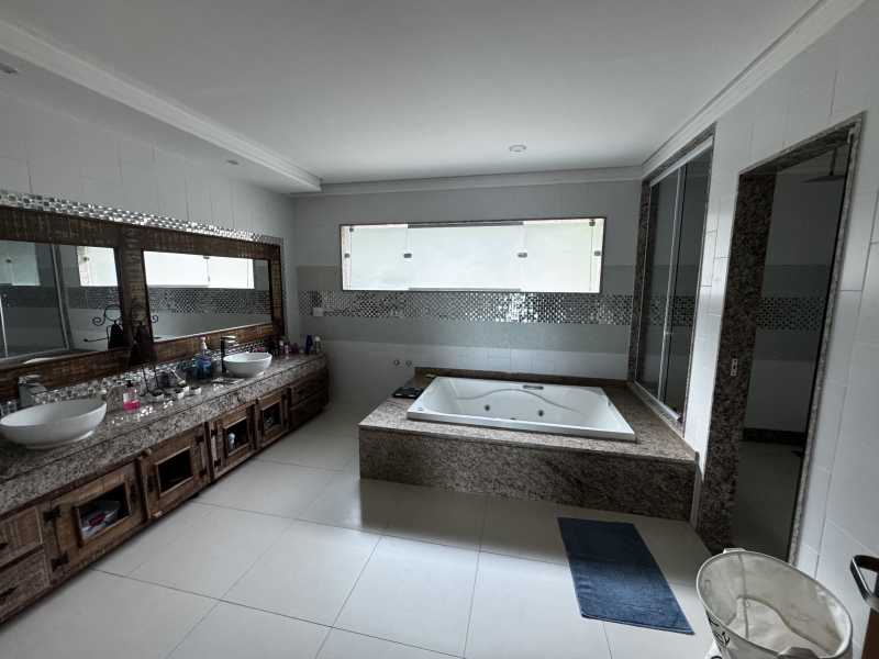 Casa de Condomínio à venda com 7 quartos, 2100m² - Foto 25