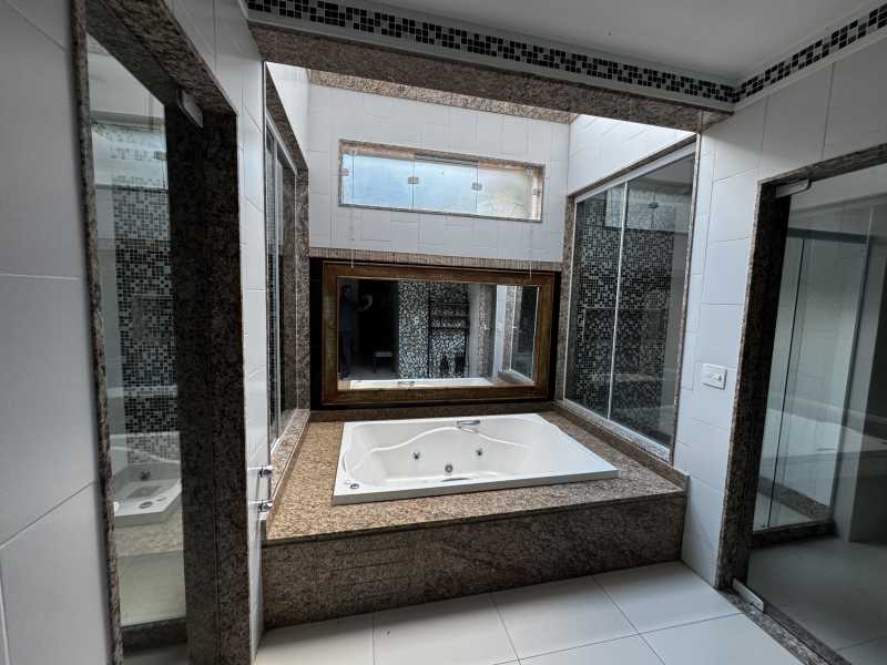 Casa de Condomínio à venda com 7 quartos, 2100m² - Foto 26