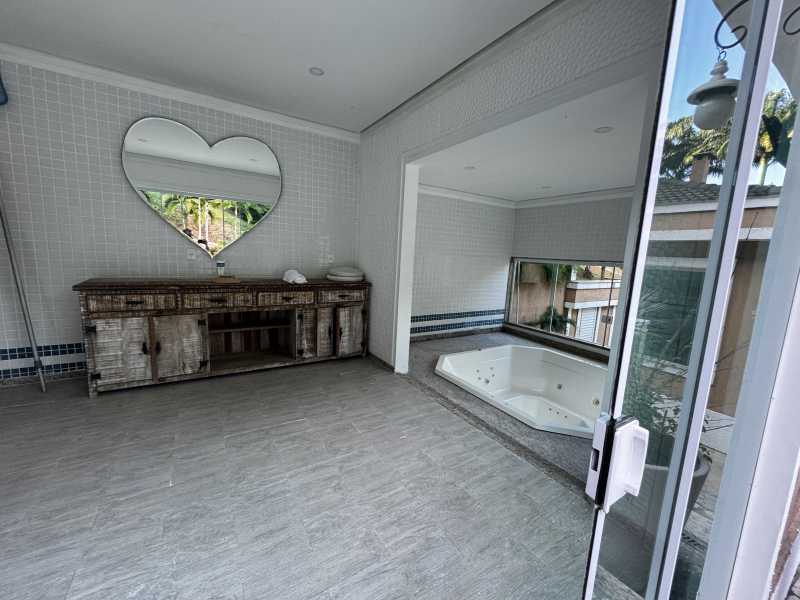 Casa de Condomínio à venda com 7 quartos, 2100m² - Foto 30