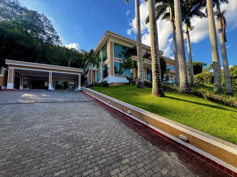 Casa de Condomínio à venda com 7 quartos, 2100m² - Foto 4