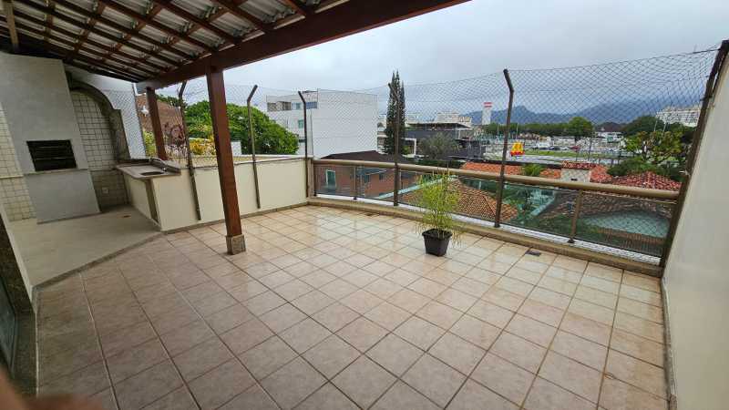 Cobertura para alugar com 3 quartos, 183m² - Foto 1