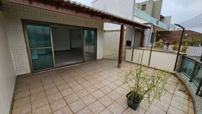Cobertura para alugar com 3 quartos, 183m² - Foto 2