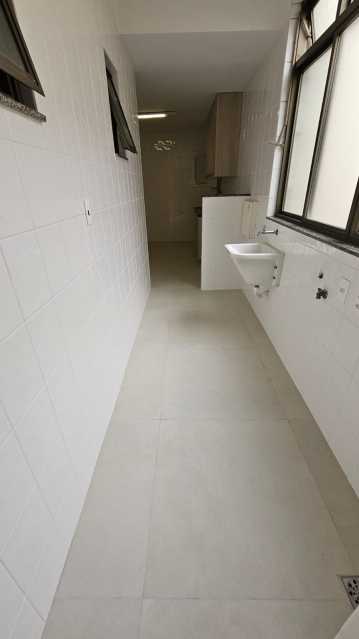 Cobertura para alugar com 3 quartos, 183m² - Foto 11