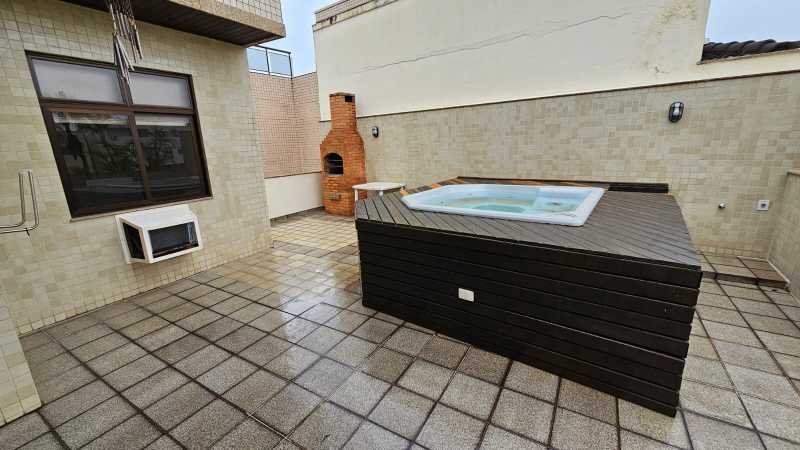 Cobertura à venda e aluguel com 3 quartos, 230m² - Foto 5