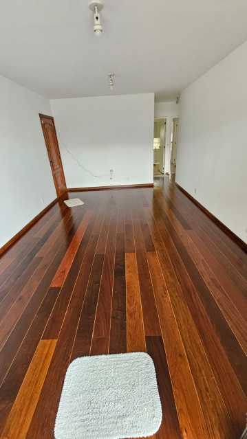 Cobertura à venda e aluguel com 3 quartos, 230m² - Foto 6