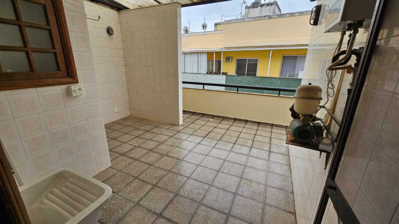 Cobertura à venda e aluguel com 3 quartos, 230m² - Foto 13
