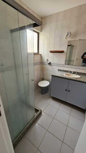 Cobertura à venda e aluguel com 3 quartos, 230m² - Foto 21