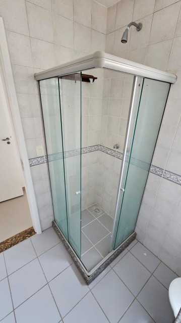 Cobertura à venda e aluguel com 3 quartos, 230m² - Foto 22