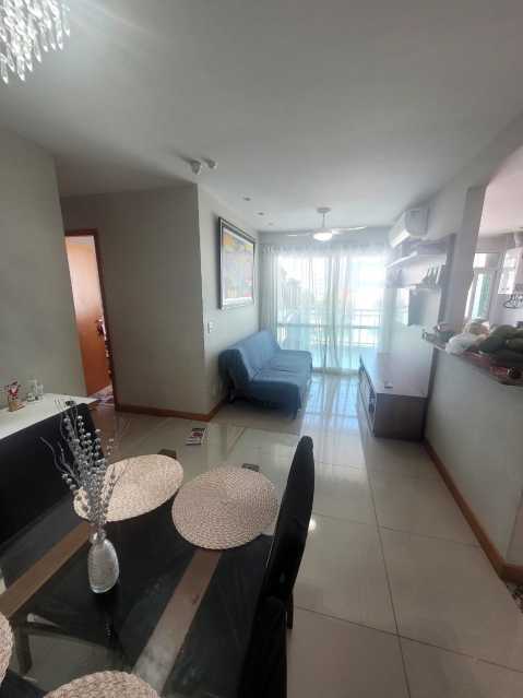 Apartamento à venda com 3 quartos, 78m² - Foto 3