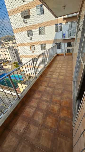 Apartamento à venda com 2 quartos, 96m² - Foto 4