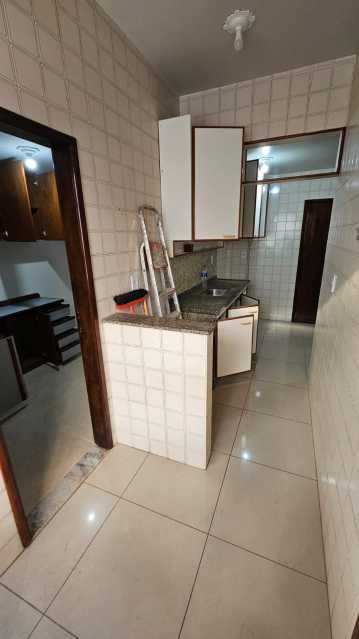 Apartamento à venda com 2 quartos, 96m² - Foto 11