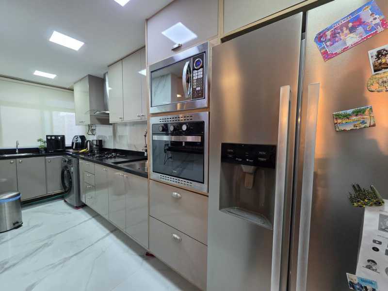 Cobertura, 3 quartos, 143 m² - Foto 2