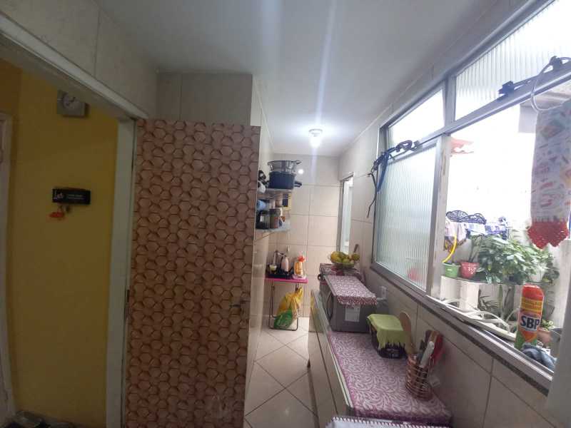 Apartamento à venda com 2 quartos, 62m² - Foto 26