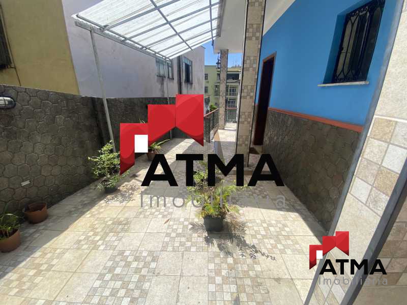 Casa à venda com 3 quartos, 212m² - Foto 1